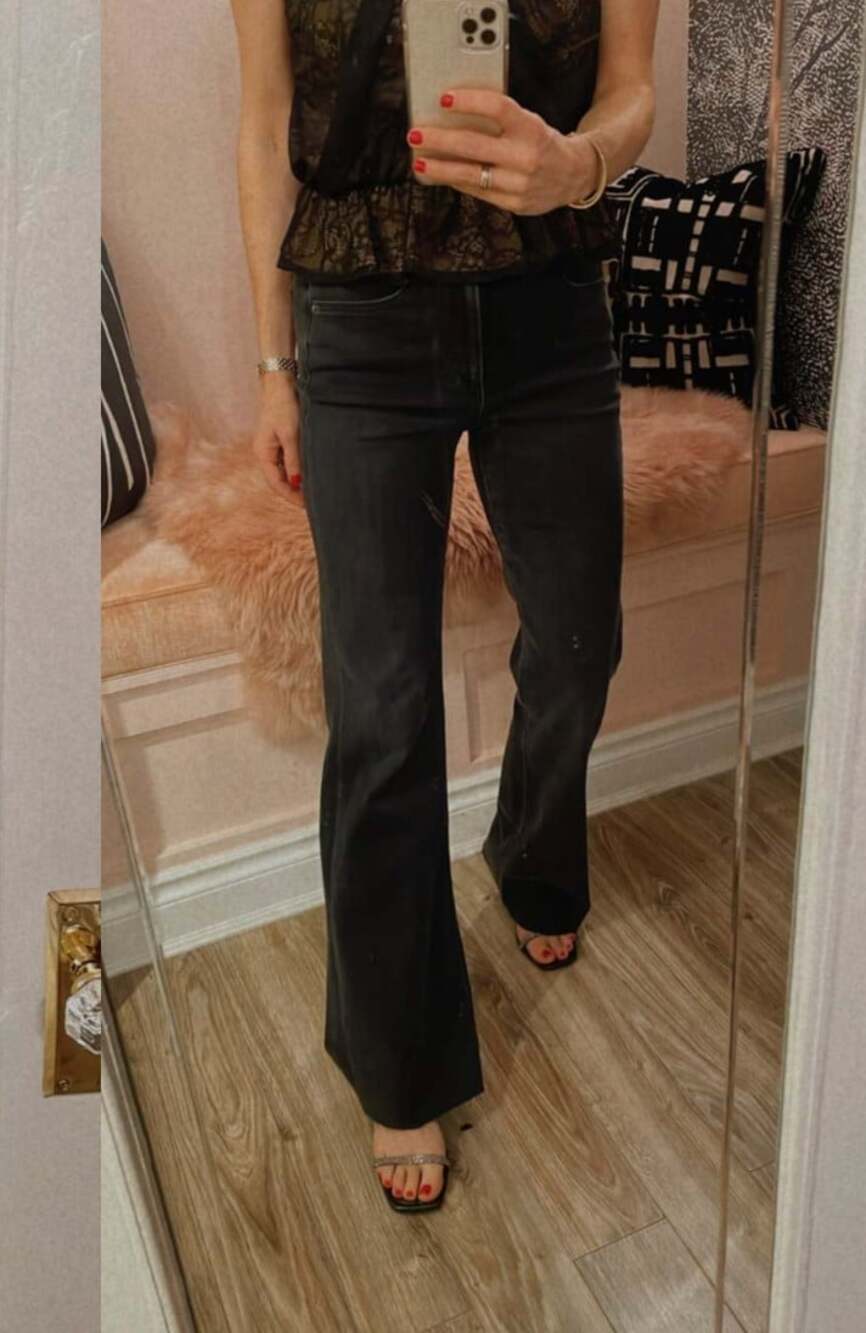 Veronica Beard Leena Bootcut Jeans in Washed Black Size 31